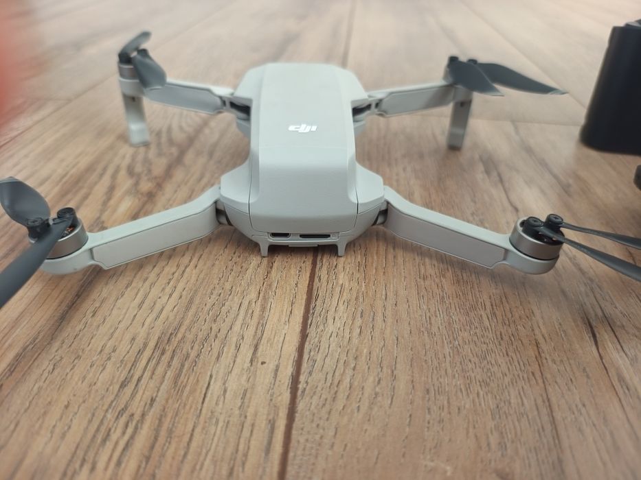 Drona DJI Mavic Mini Fly More
