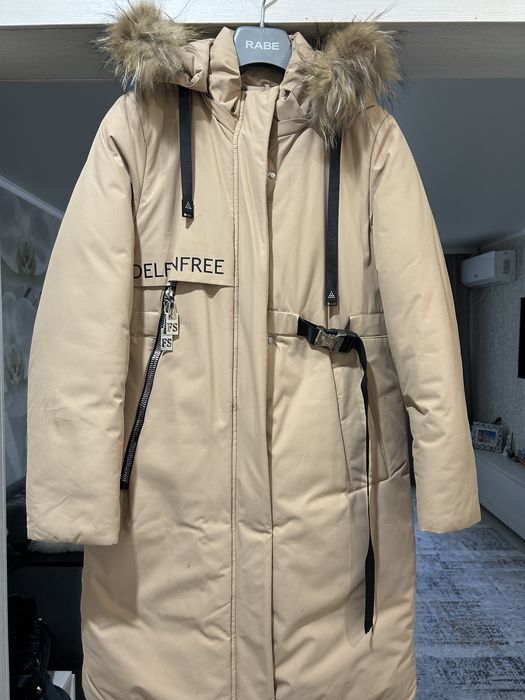 Продам зимнию куртку парку