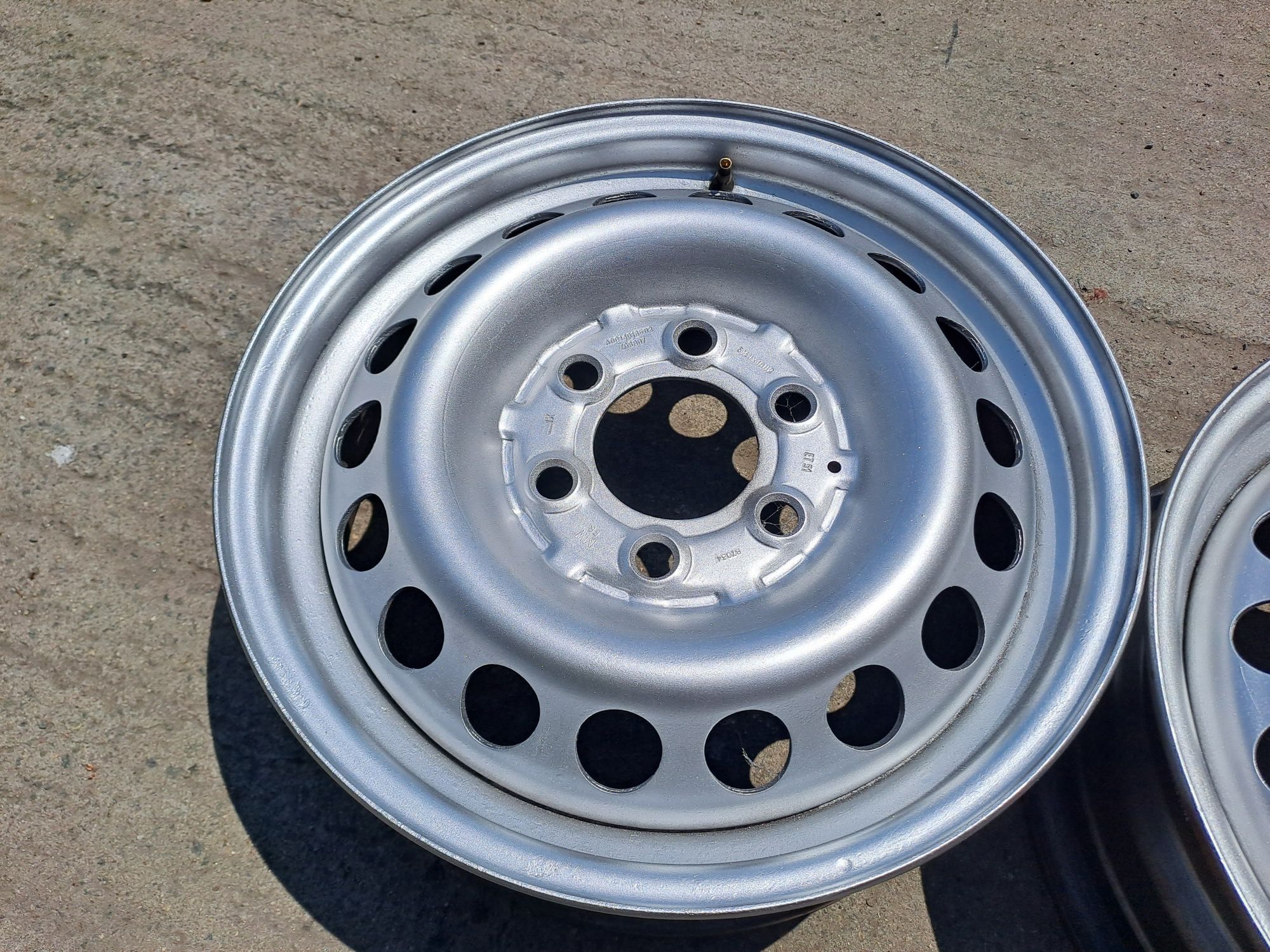 2бр. 16" 6Х130мм, 6X130mm Mercedes Sprinter, VW Crafter