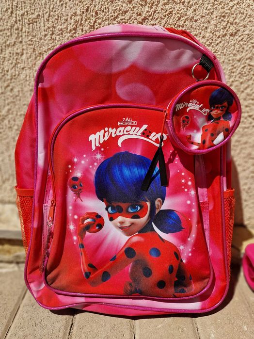 Vand 2 ghiozdane pentru elevi invatamant primar tip Buburuza