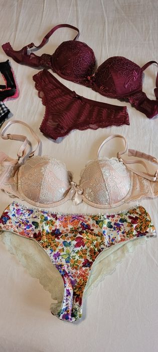 Set sutien si chilot