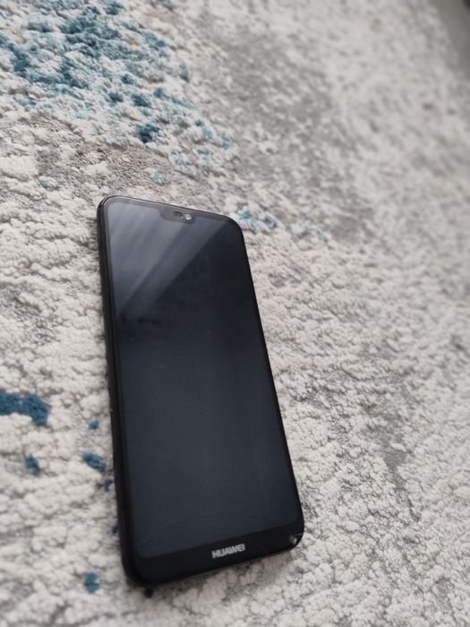 Vând telefon HUAWEI P20 LITE PIESE