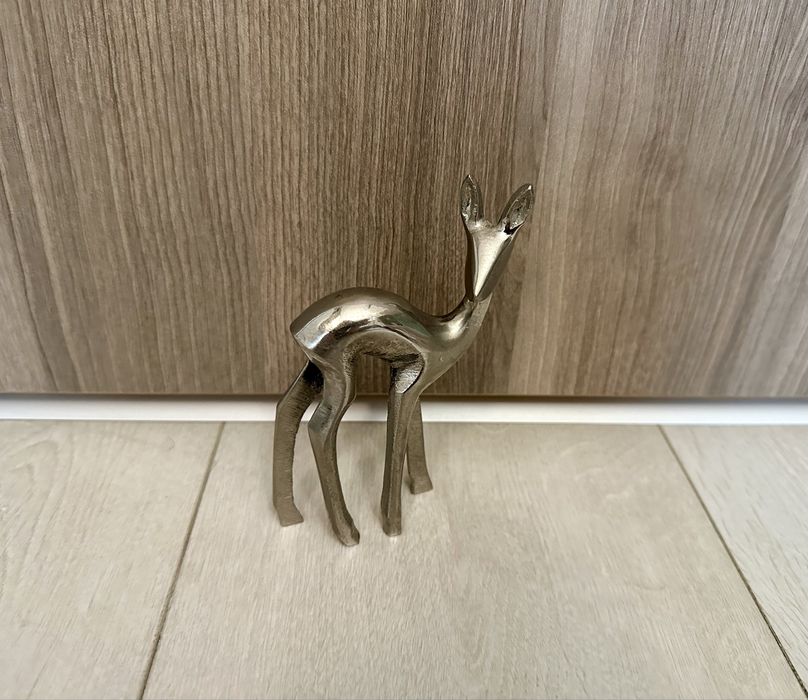 Căprioară metalică decorativă, argintie, 12.5 x 6.5 cm