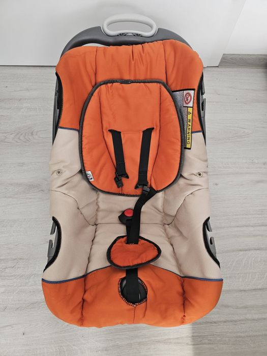 Scoica auto pentru bebe