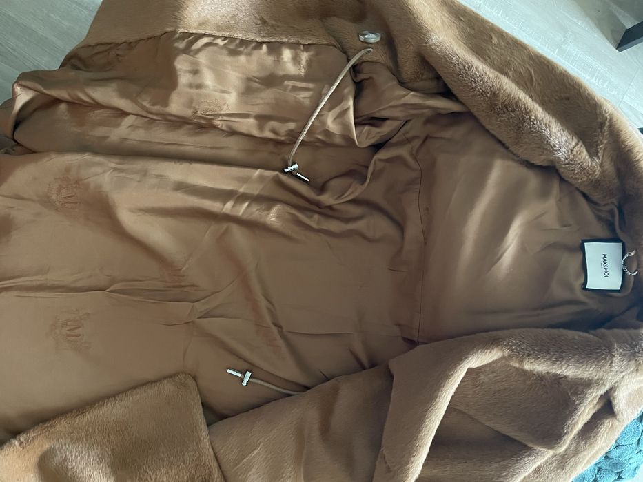 Haina blana artificiala