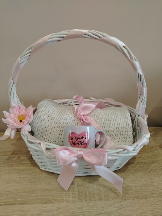 Подарък за изписване на бебе, подарък за новородено, подарък за погача