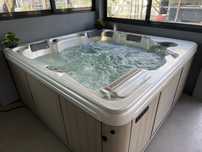 Jacuzzi ciubar piscina