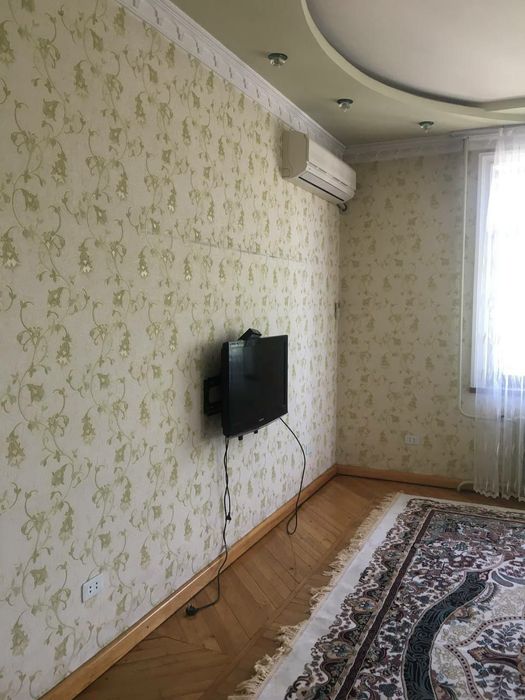 Помещение под Офис с возможностью  проживания на Яккасарае 200 м2