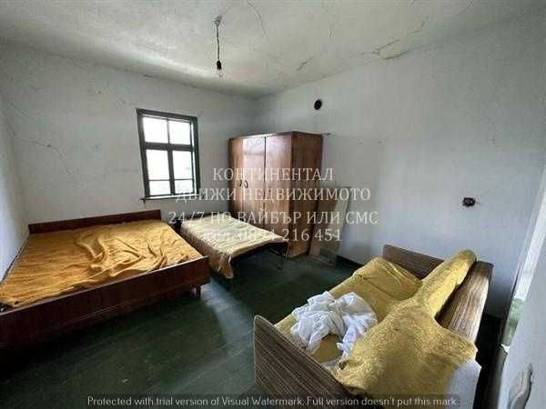 код.62416.Едноетажна къща 100м2 с двор 700м2.