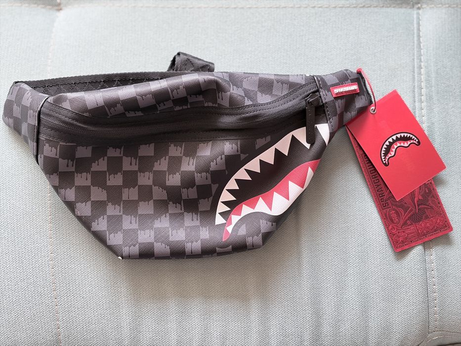Нова чанта Sprayground