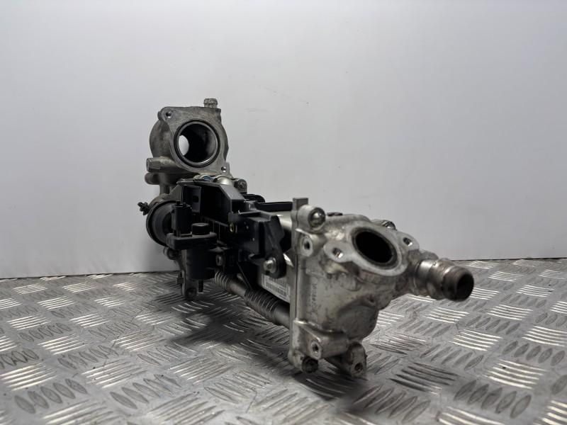 Racitor gaze Opel Astra J Facelift 1.6CDTI 136cp 100kw; 1.6CDTI 110cp