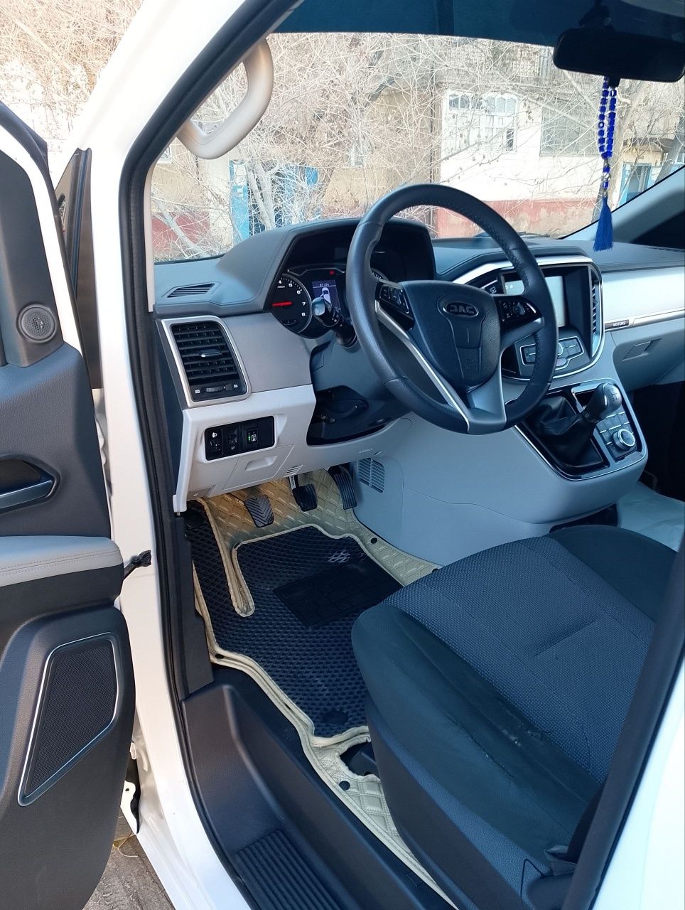 JAC M4 жағдайы жақсы бахасы келисимли...