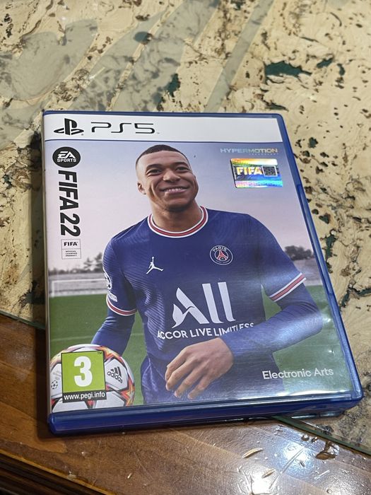 Предлагам Fifa 22, в добро състояние