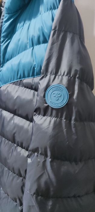 Мъжко преходно яке на Hummel