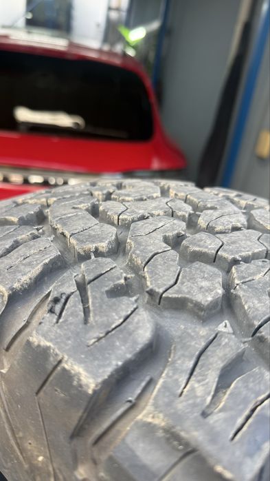 Продавам гуми BFGoodrich 255/75/17