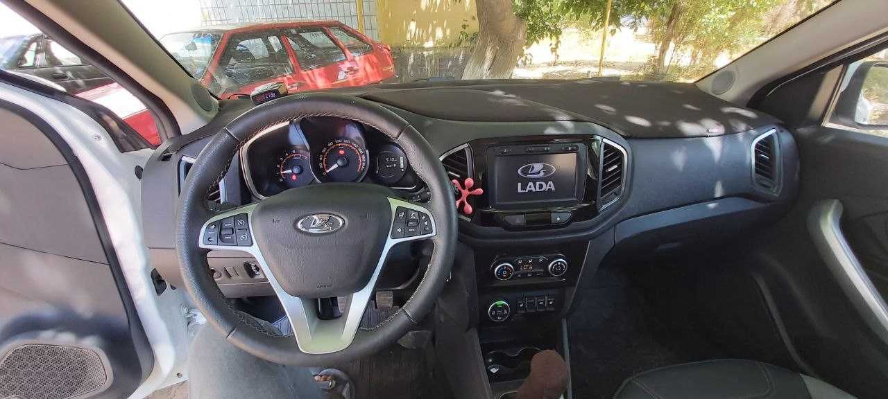 Lada Xray Cross Sport
