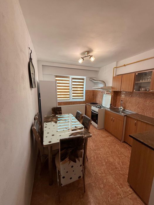 Inchiriez garsoniera zona Hermes