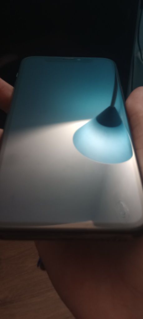 Iphone X                 .