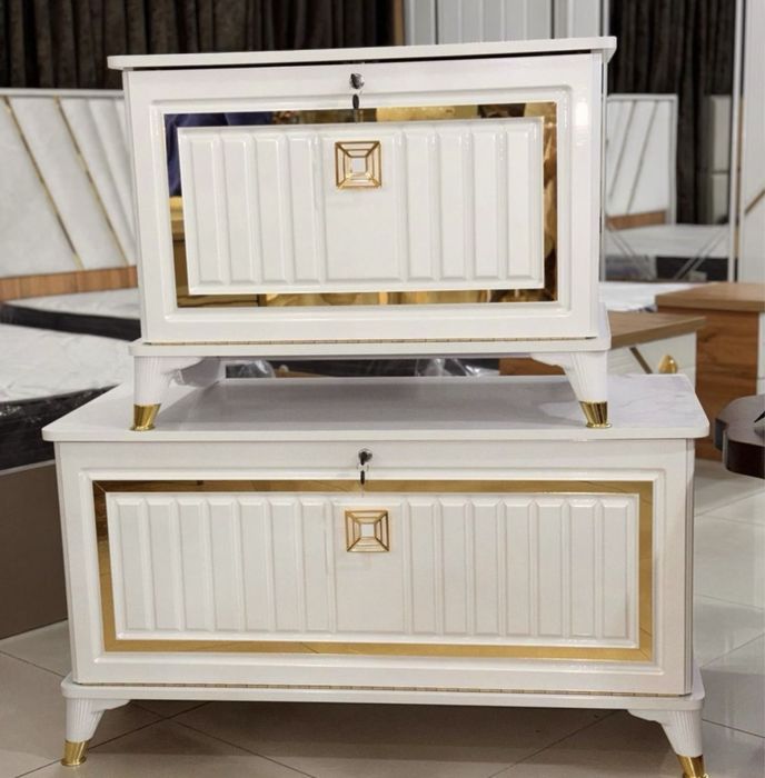 2 сандык улкен куттай  ак тус