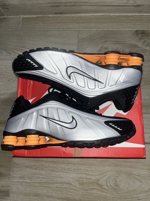 Nike Shox R4 Bright Mandarin 44.5