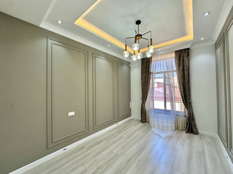 Продается 2х этажный евродом таунхаус в районе Дустлик в дол дороге