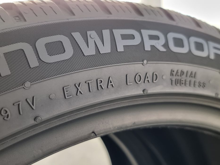 245/40/18 Nokian 2Броя: 200лв 6.5мм