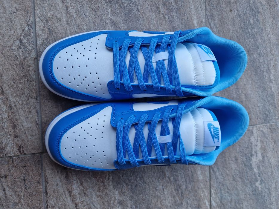 Nike dunk low university blue