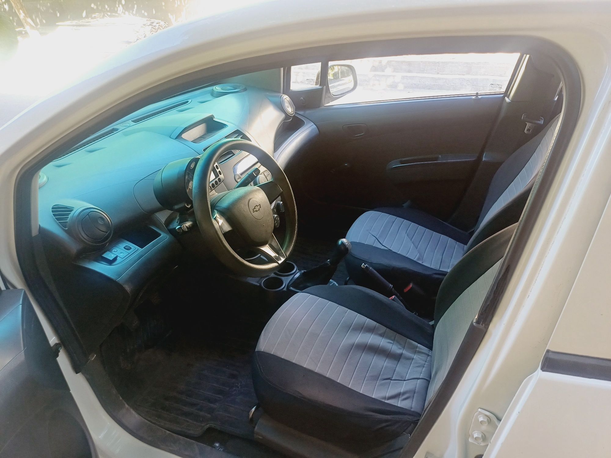 Chevrolet spark sotiladi