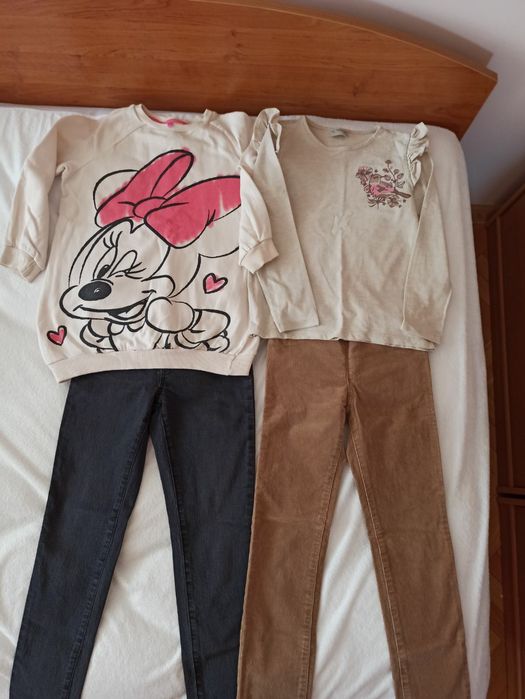 Детски ластични дънки и джинси с блузки