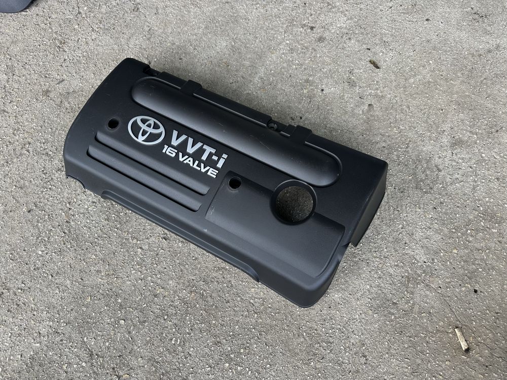 Капак/Кора за двигател Тойота 1.6vvt-i