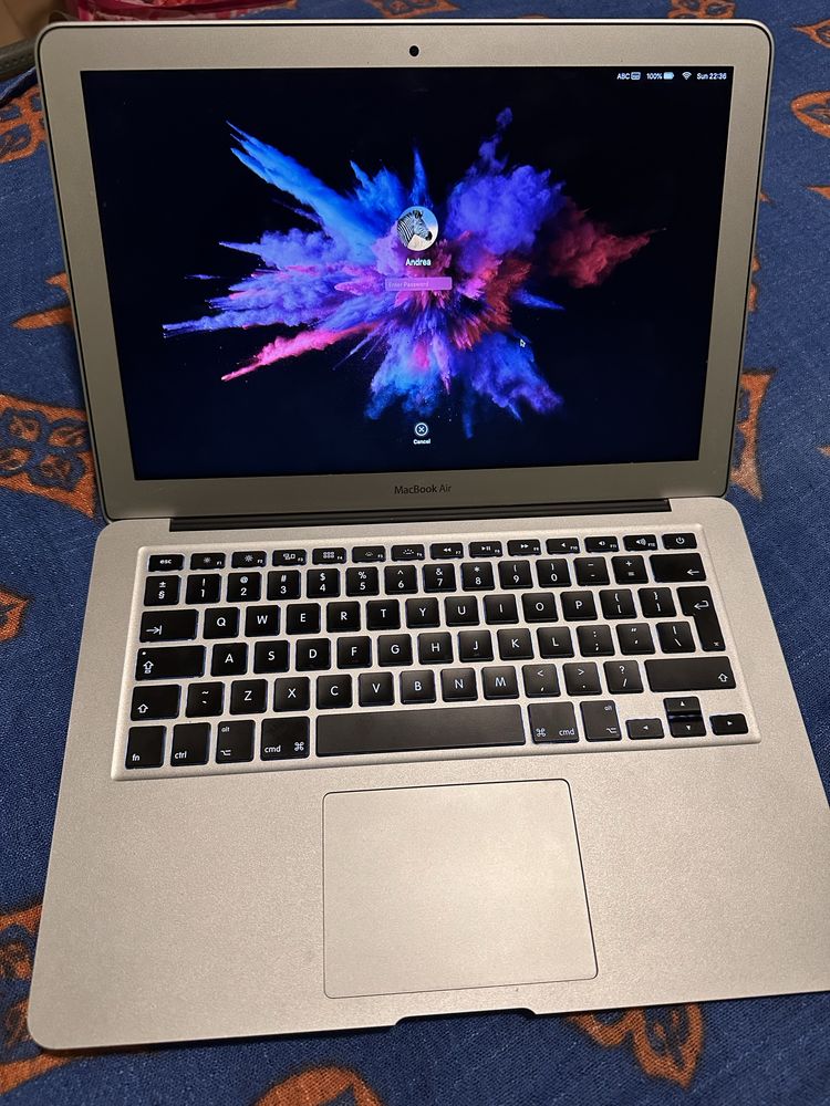 Macbook air 2017 13.3inch 128GB