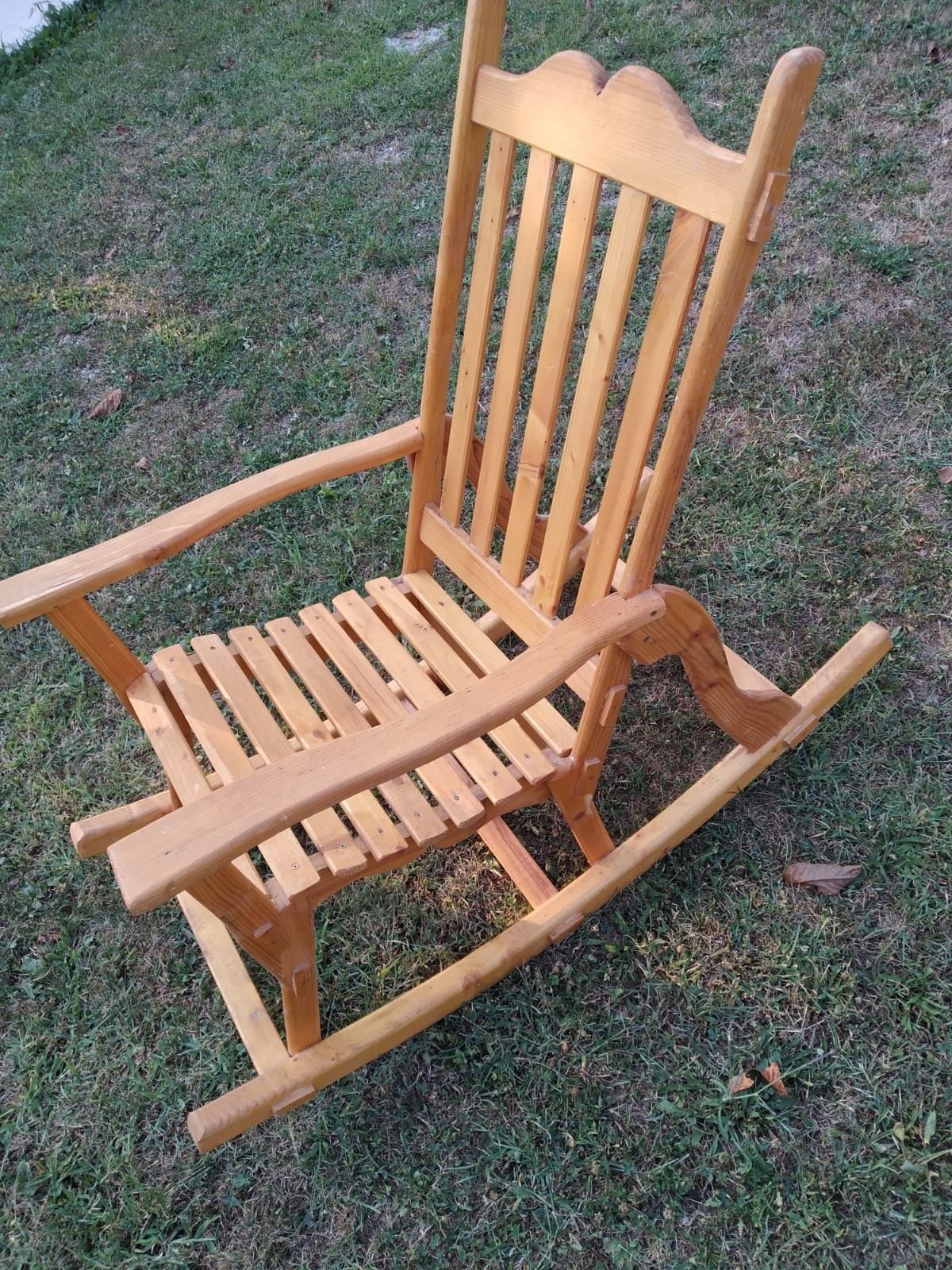 scaun balansoar lemn