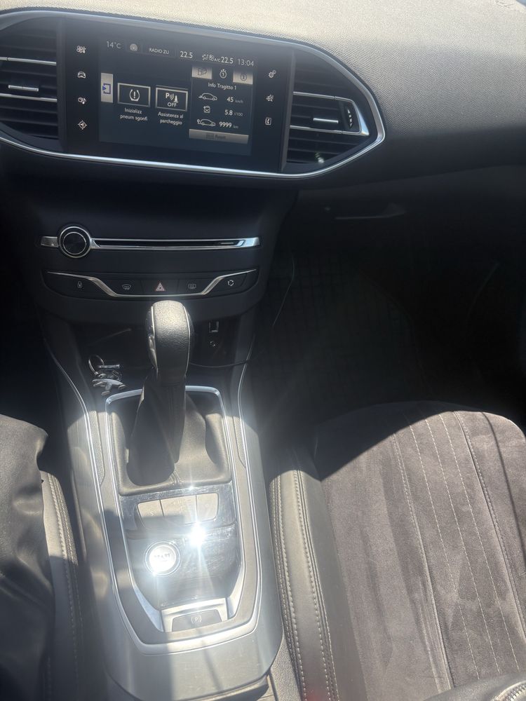 Peugeot 308 automat 2.0 blue HDI panoramic an 2014 150 CP
