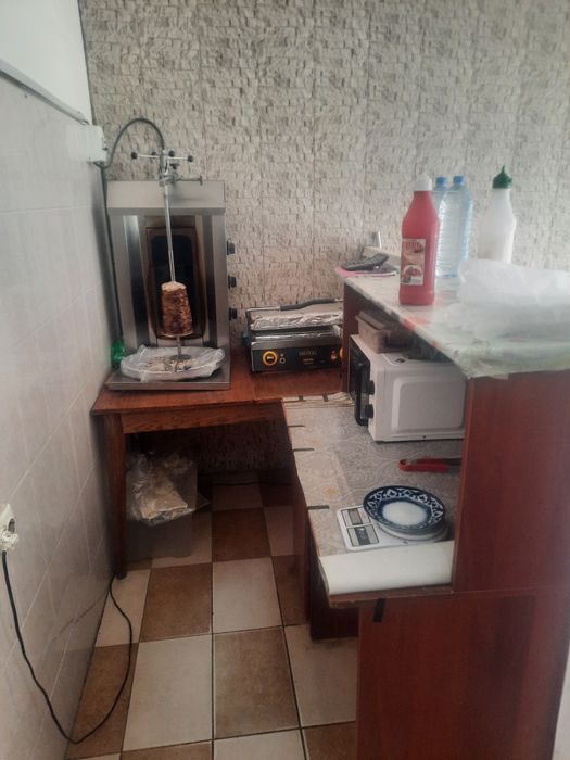 To'qimachi bozorda kafe ijaraga beriladi jihhozlri bilan