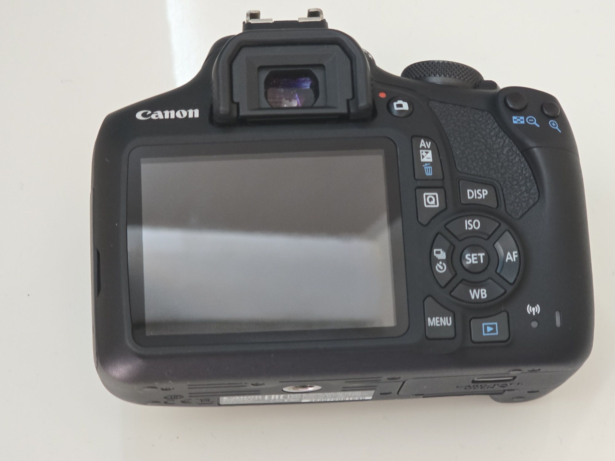 Canon 2000 D Тяло в отлично състояние