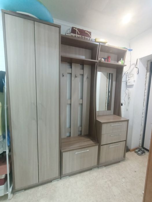 Продам в хорошем состоянии  прихожую.