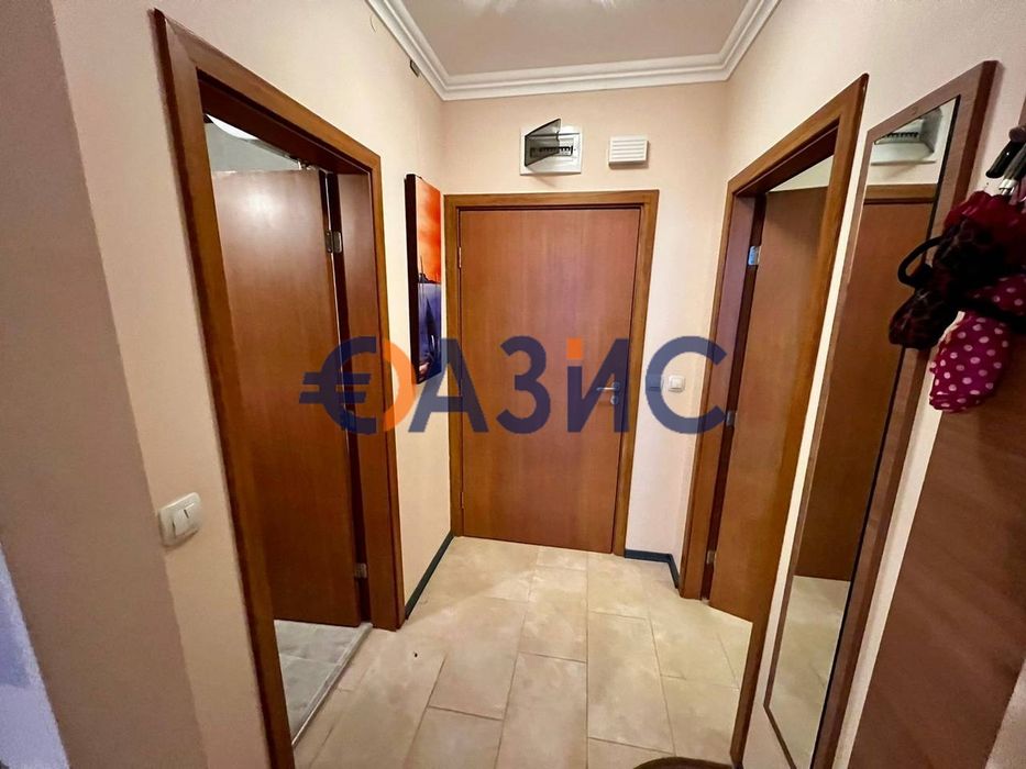 Продава се Двустаен апартамент в к.к. Слънчев бряг - 71 кв.м за 1310 €/кв.м - Снимка #1