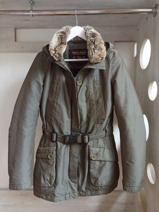 Пухена парка Woolrich за планина и ежедневие