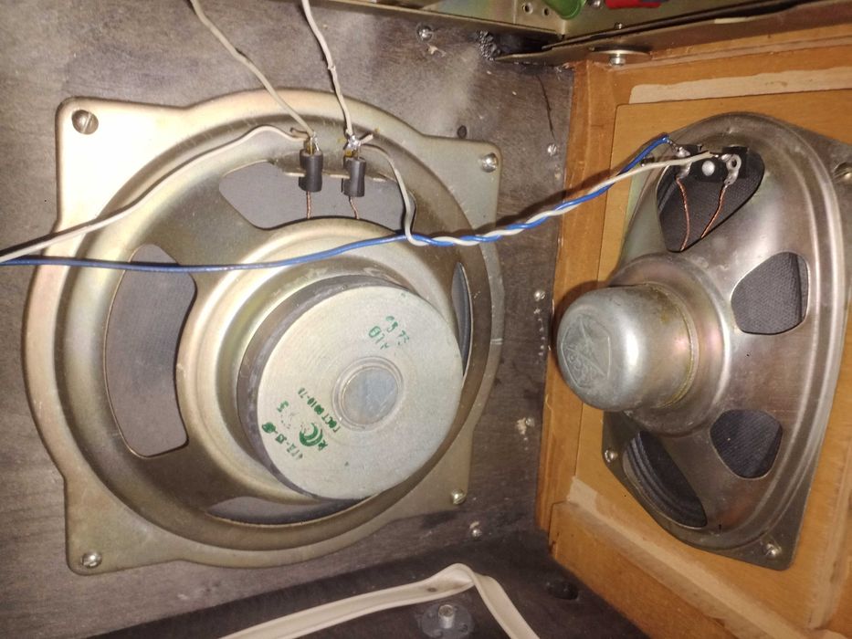 Радио-грамофон Rigonda 102, 1951 година