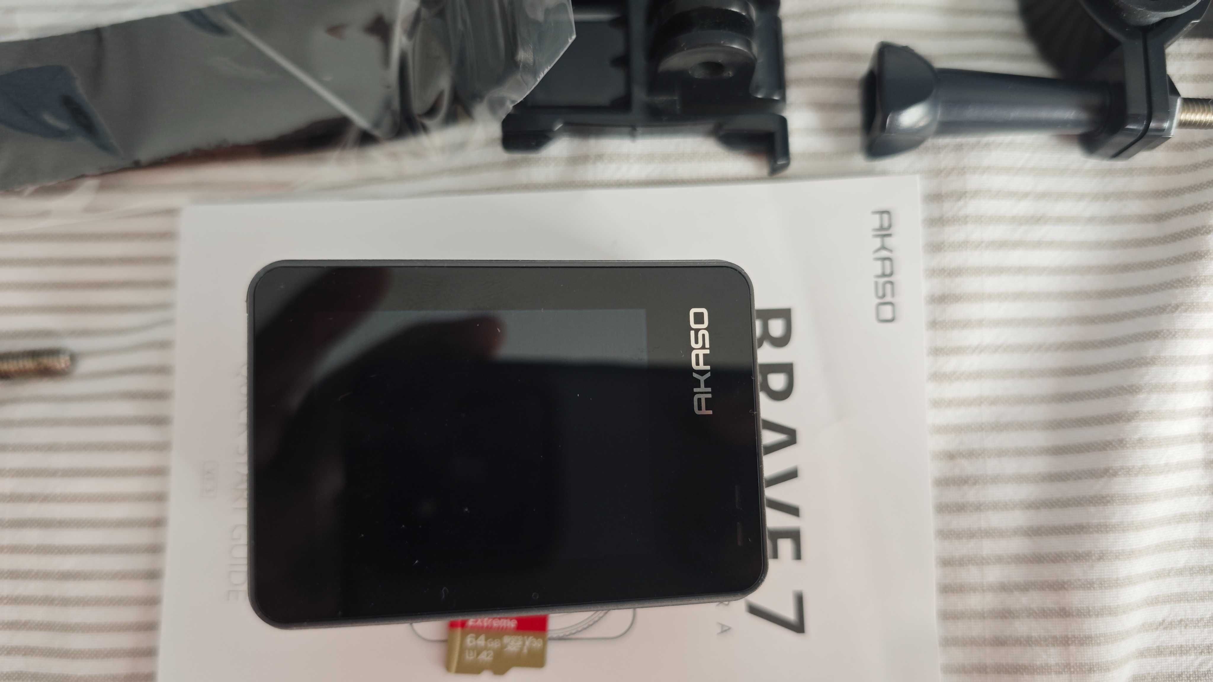 Екшън камера 4k/30fps Akaso Brave 7 + Допълнителни Аксесоари