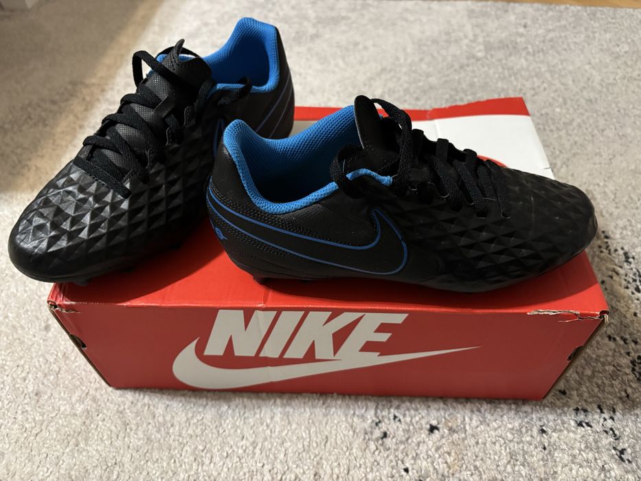 Ghete fotbal Nike Tiempo 38, 24cm, copii