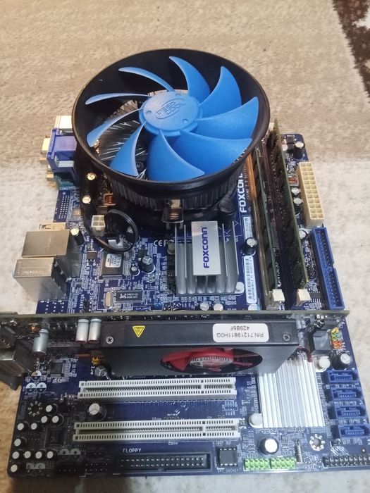 Материнска плата в сборе