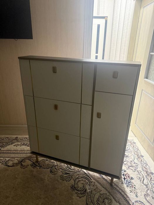 Обув / Обувной полка