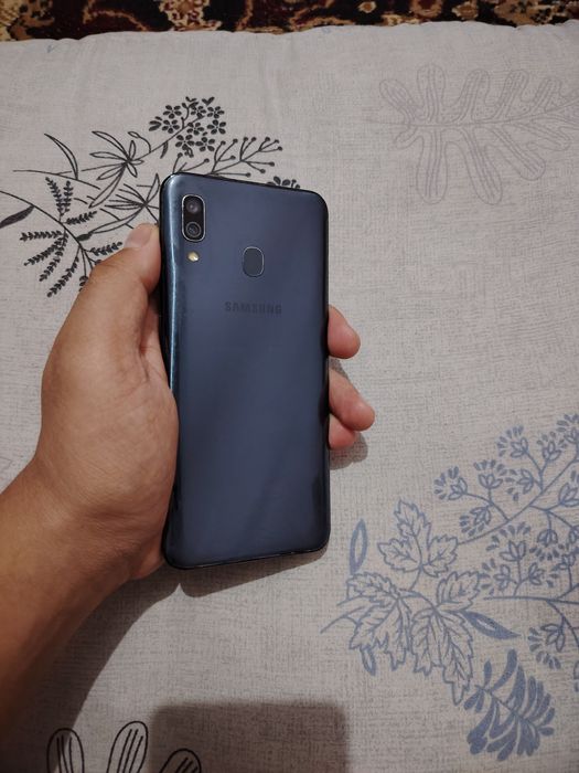 Samsung A30 Sotiladi Holati Ideal tinniq