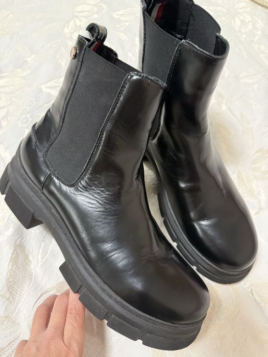 Нови, оригинални кожени боти Tommy Hilfiger