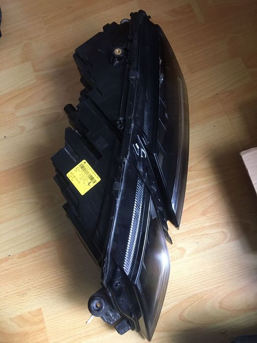 Far stanga  LED Skoda Octavia 3 facelift