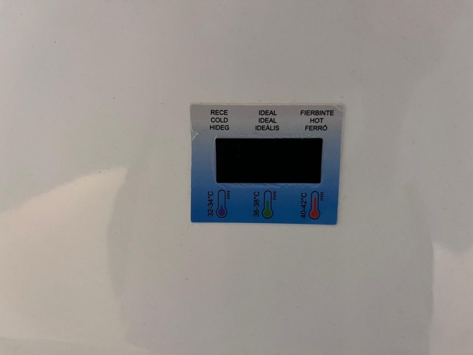 Cădiță bebeluș cu senzor de temperatură + suport metalic