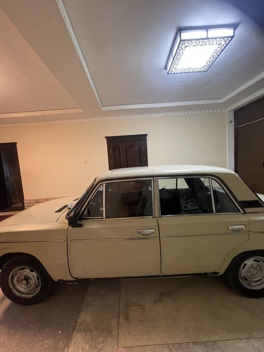 Srochni sotiladi vaz 2106
