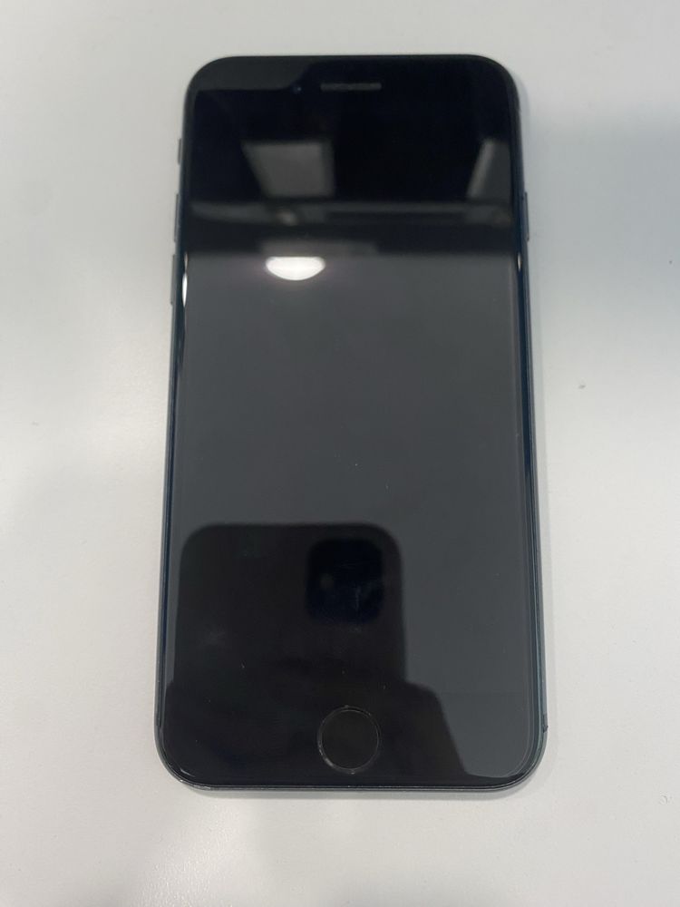 iPhone 8 256GB ID-ebn427