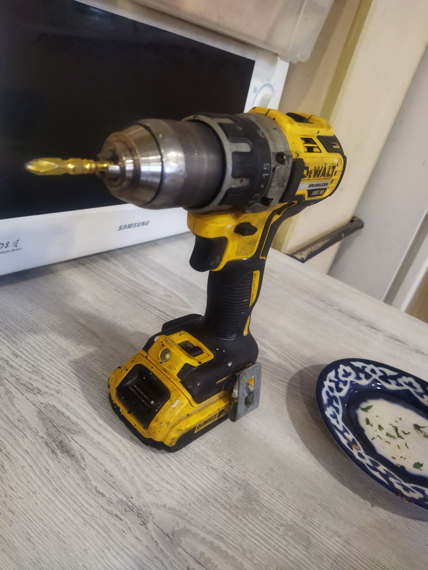 DeWalt instrument